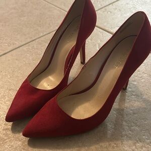 Nine West- Red heels